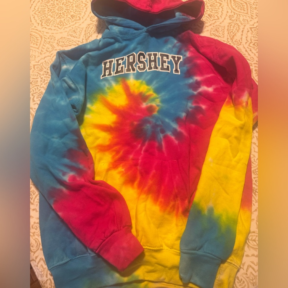 Hersey tie dye sweatshirt 14/16 large